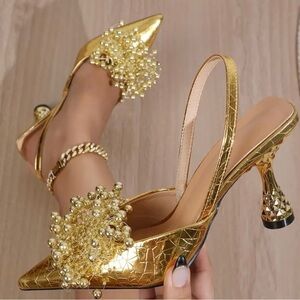 Elegant Gold Slingback Heels